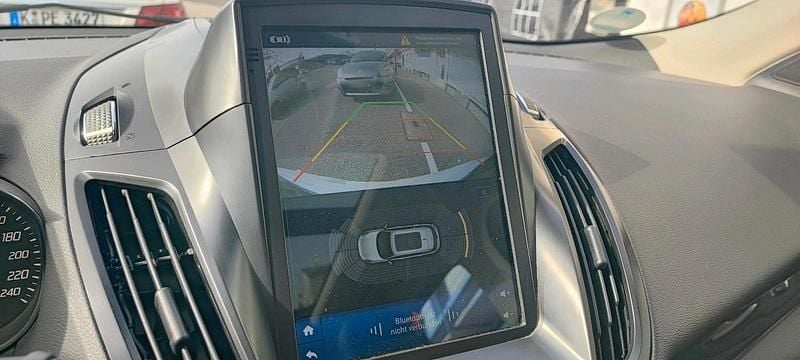 Gebraucht Ford Kuga 163 PS (119 kW) 2013 Weiß SUV