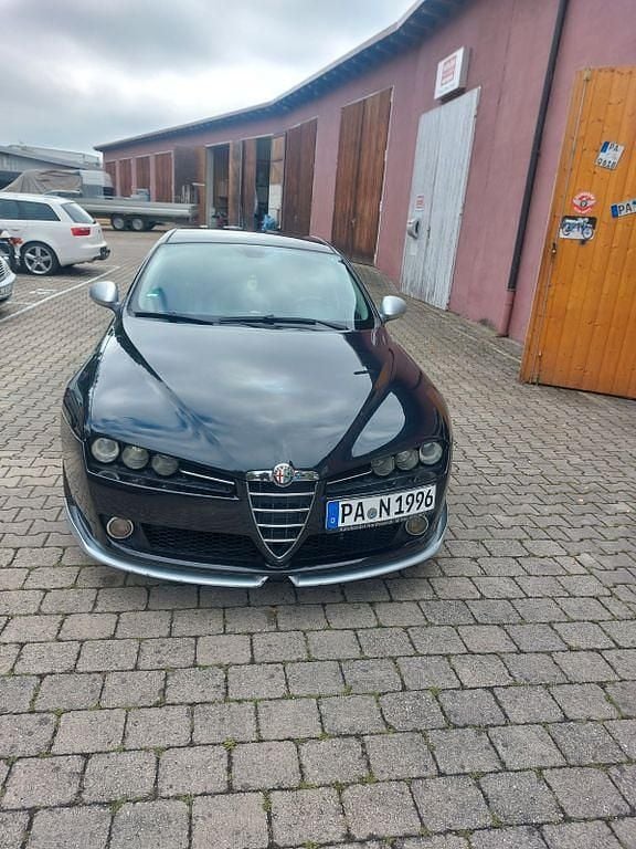 Schwarz Gebraucht 2007 Alfa Romeo 159 Distinctive Limousine | 4.500 € (Teuer) - Bild 1/4
