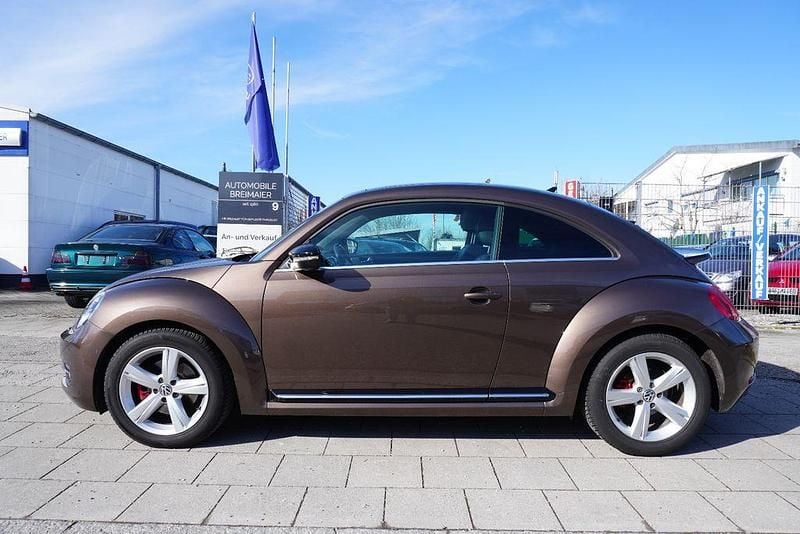 Gebraucht VW Beetle Sport 200 PS (147 kW) 2012 Toffeebraun metallic Kleinwagen