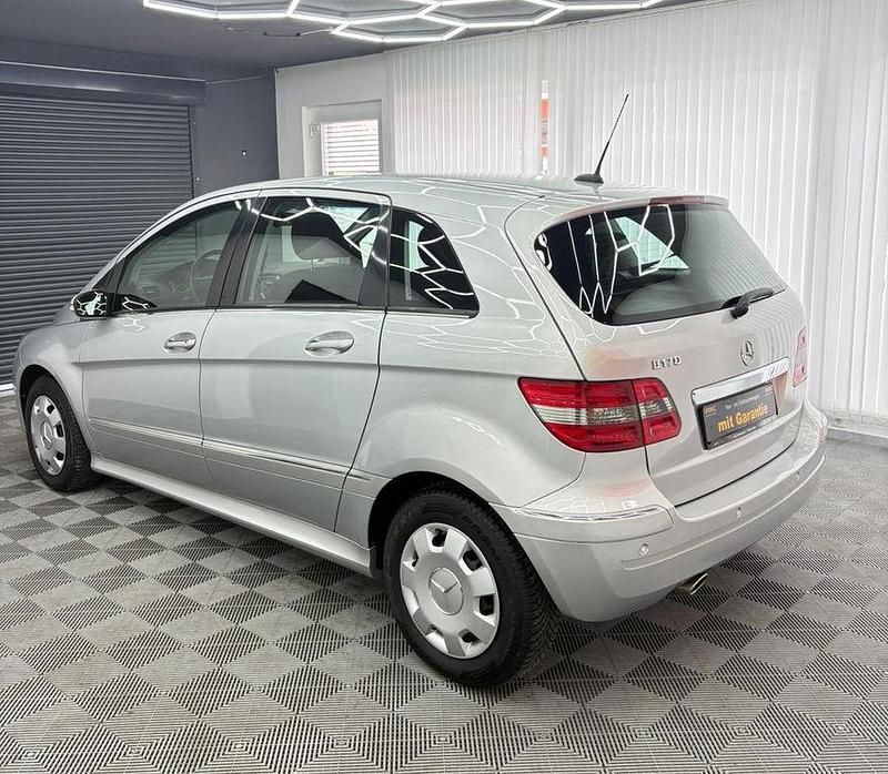 Gebraucht Mercedes B170 116 PS (85 kW) 2006 Silber Van / Kleinbus