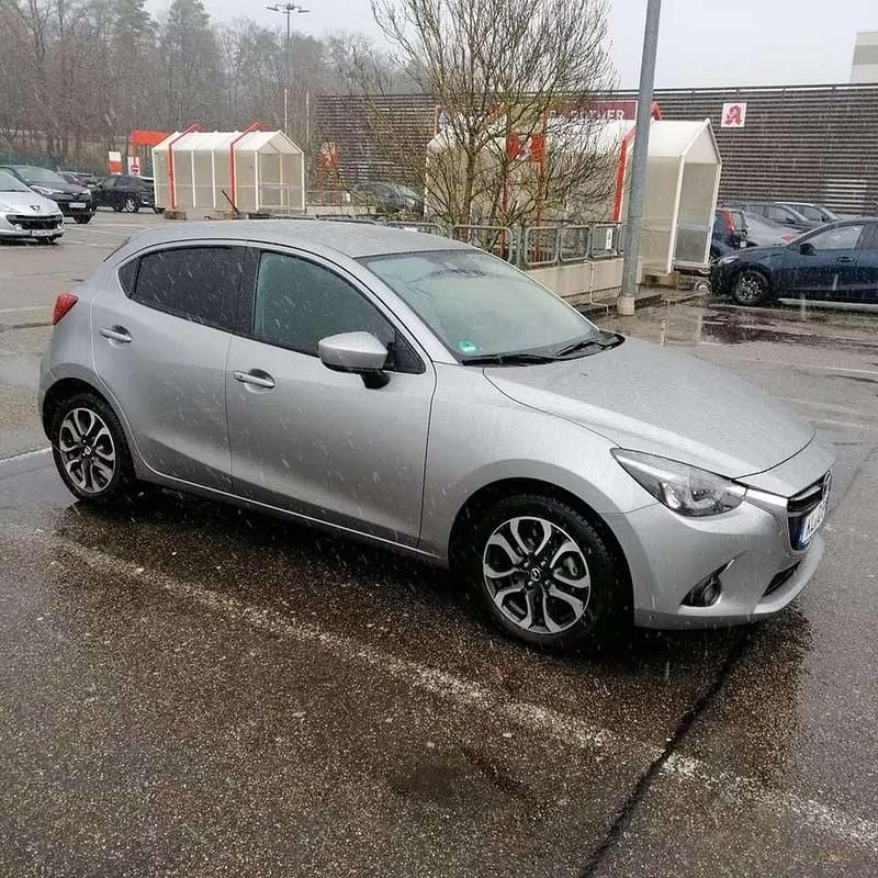 Gebraucht Mazda 2 Exclusive-Line 90 PS (66 kW) 2015 Limousine