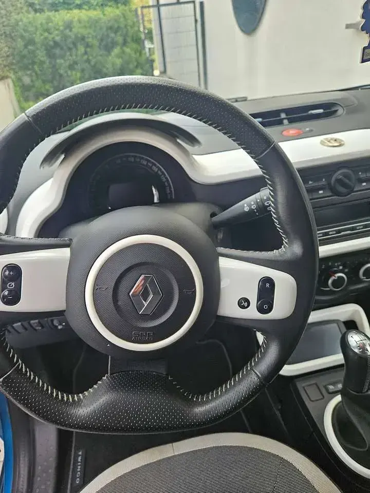 Używany Renault Twingo LIMITED 69 KM (50 kW) 2017 Niebieski Hatchback