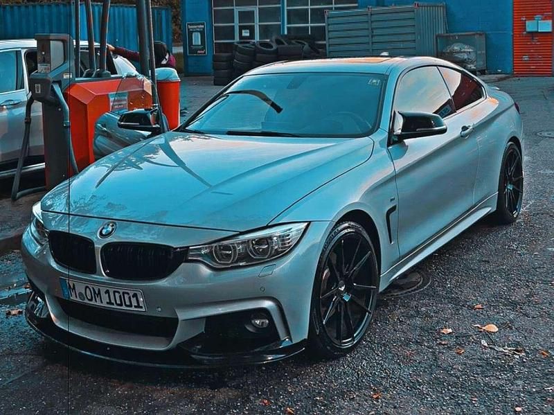Silber Gebraucht 2016 BMW 430 M Sport Coupé | 13.700 € (Teuer) - Bild 1/4