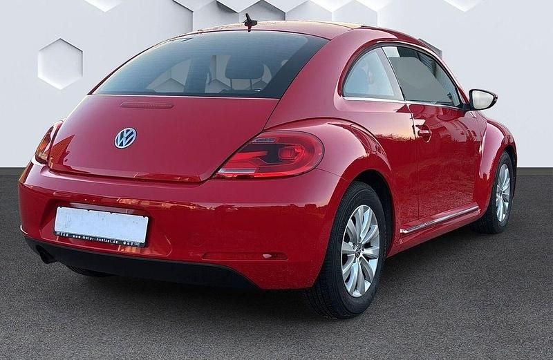 Gebraucht VW Beetle Design 105 PS (77 kW) 2012 Rot Kleinwagen