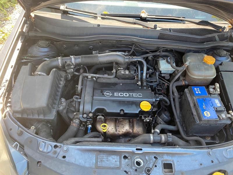 Blau Gebraucht 2007 Opel Astra Kombi | 499 € (Superpreis) - Bild 1/4