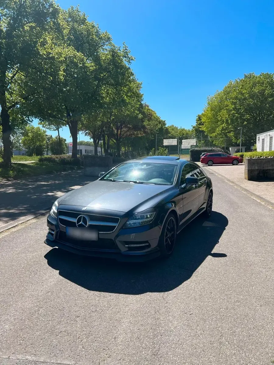 Gebraucht Mercedes CLS350 AMG 265 PS (194 kW) 2012 Andere farben Limousine
