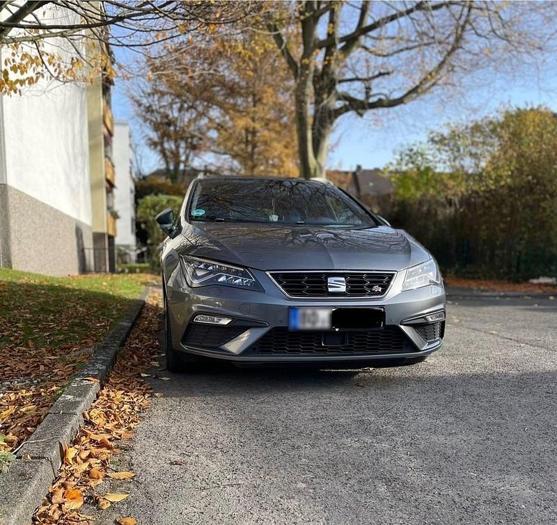 Gebraucht Seat Leon FR 190 PS (139 kW) 2017 Grau Limousine