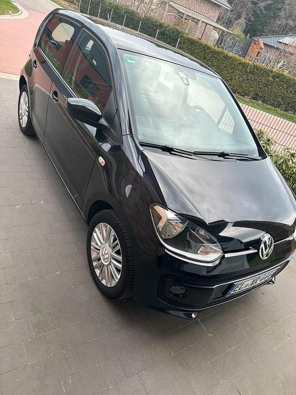 Second-hand VW up! 60 CP (44 kW) 2015 Negru Hatchback