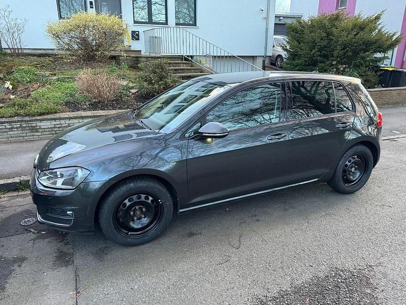 Gebraucht VW Golf VII Allstar 110 PS (80 kW) 2016 Grau Limousine