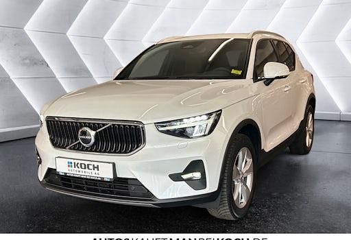 Gebraucht Volvo XC40 Core 163 PS (119 kW) 2024 Weiß SUV
