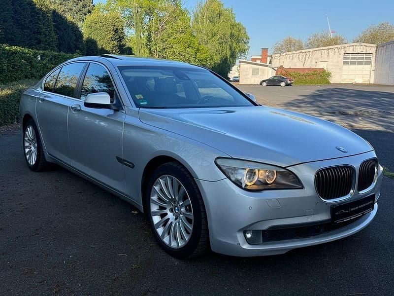 Usata BMW 730 245 CV (180 kW) 2009 Argento Berlina