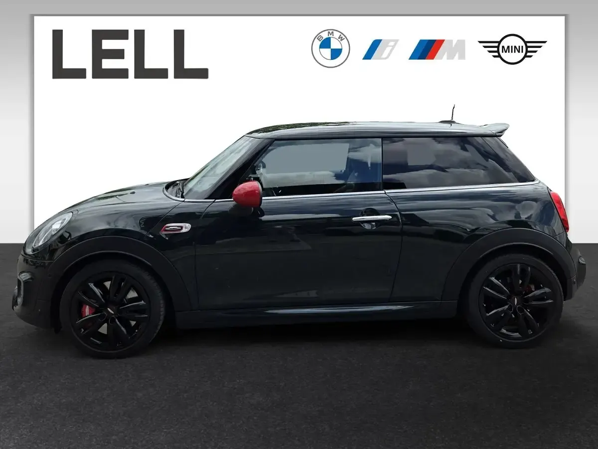 Używany Mini John Cooper Works 231 KM (169 kW) 2019 Zielony Hatchback