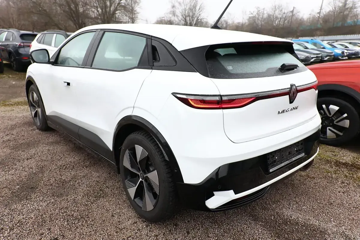Używany Renault Mégane Equilibre 160 kW (218 KM) 2022 Biały Sedan/Limuzyna