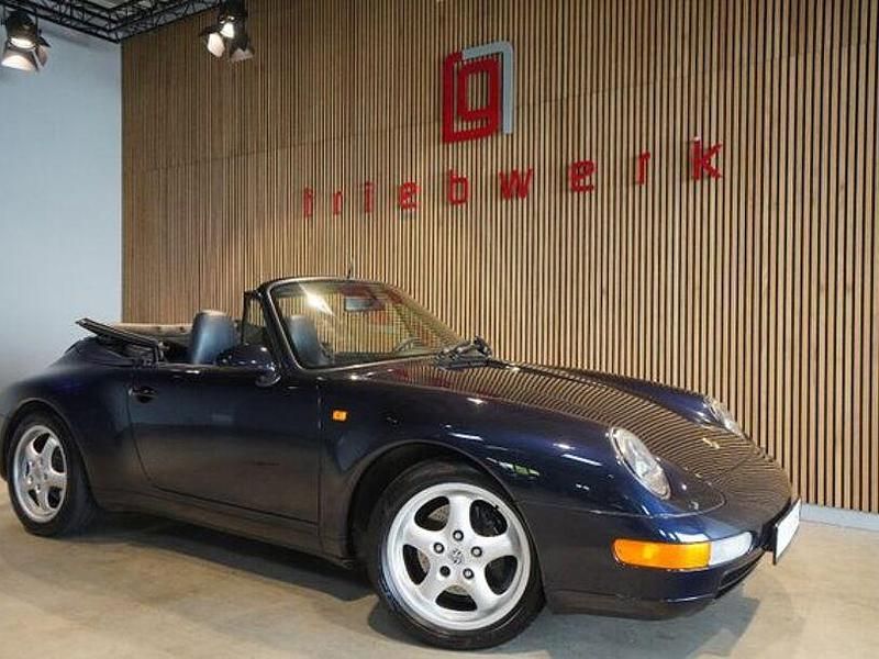Second-hand Porsche 993 286 CP (210 kW) 1994 Albastru Cabrio