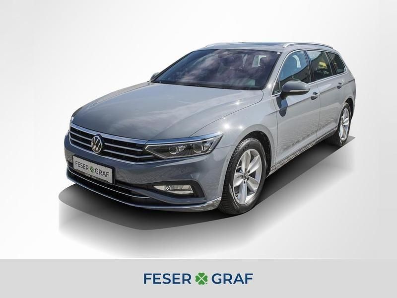 Mondsteingrau Gebraucht 2022 VW Passat Elegance Limousine | 21.440 € (Fairer Preis) - Bild 1/4