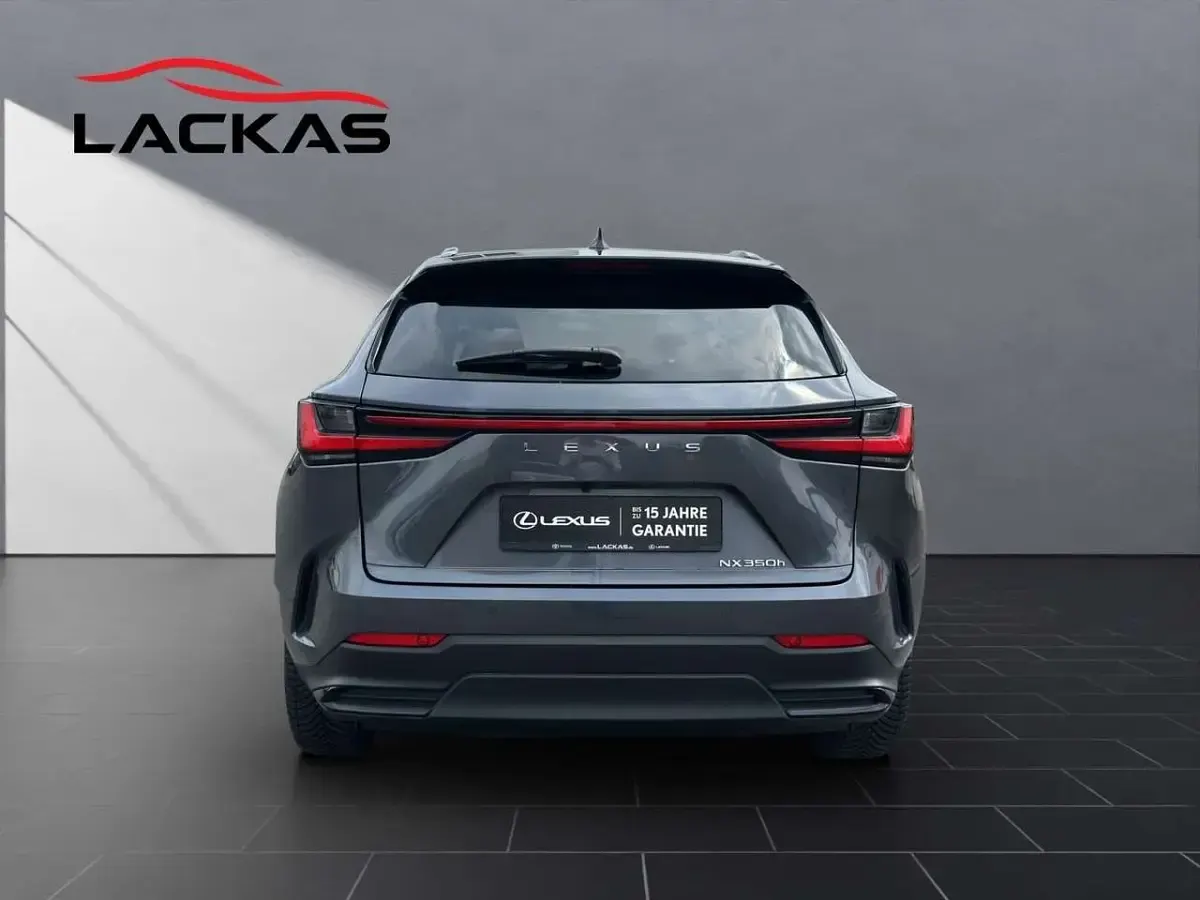 Second-hand Lexus NX350h E-FOUR 243 CP (178 kW) 2024 Gri SUV