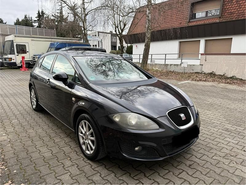 Gebraucht Seat Leon 125 PS (91 kW) 2011 Schwarz Kleinwagen