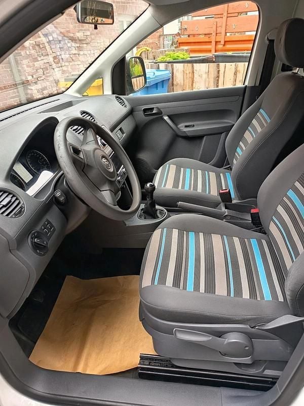Gebraucht VW Caddy Maxi 102 PS (75 kW) 2011 Weiß Van / Kleinbus