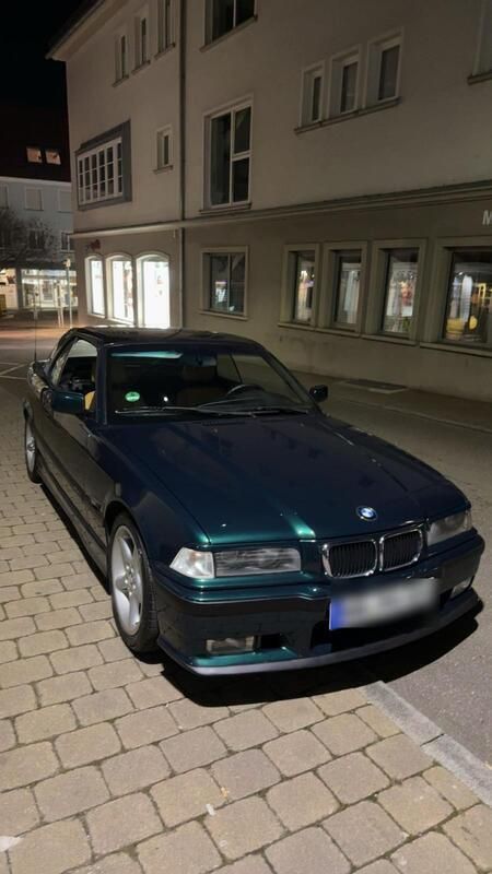 Grün Gebraucht 1994 BMW 320 Cabriolet Cabrio | 10.990 € - Bild 1/4
