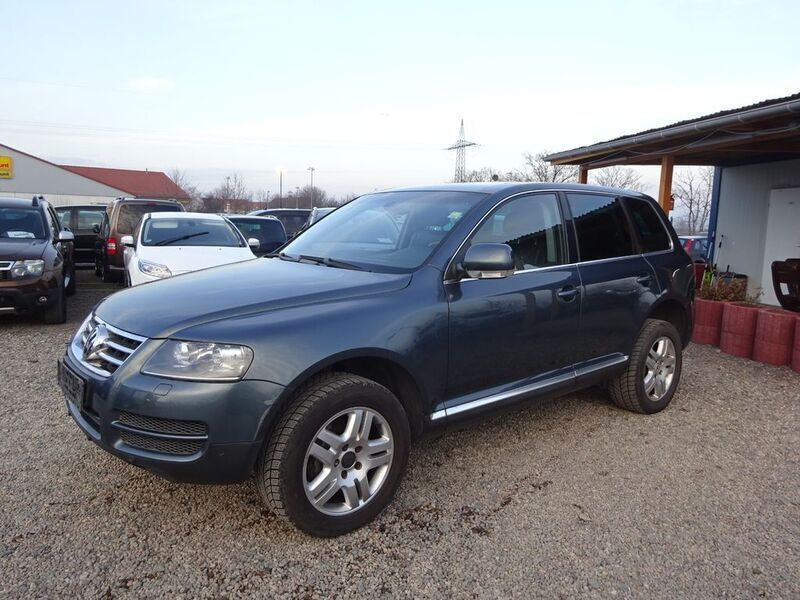 Grau Gebraucht 2005 VW Touareg Individual SUV | 4.300 € (Superpreis) - Bild 1/4