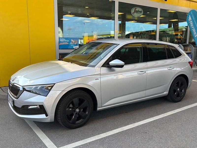 Gebraucht Skoda Scala Drive 150 PS (110 kW) 2020 Silber Kleinwagen