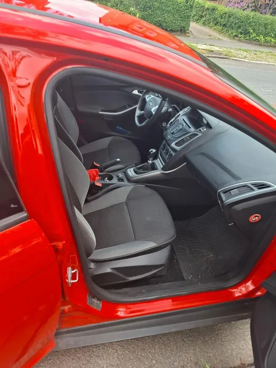 Gebraucht Ford Focus SYNC Edition 116 PS (85 kW) 2014 Rot Kombi