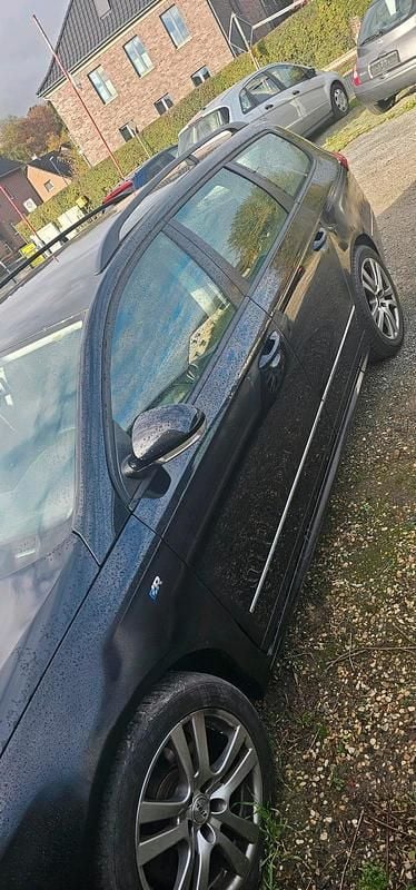 Second-hand VW Passat 143 CP (105 kW) 2009 Negru Break