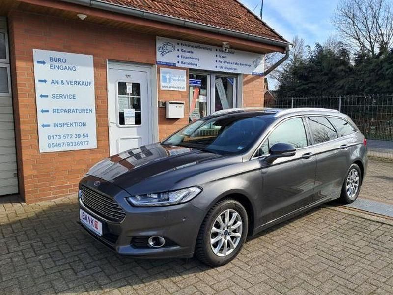 Gebraucht Ford Mondeo Titanium 179 PS (131 kW) 2015 Grau Kombi