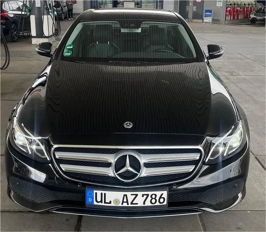 Gebraucht Mercedes E350 286 PS (210 kW) 2018 Schwarz Limousine