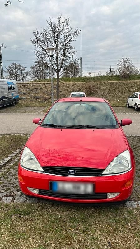 Second-hand Ford Focus 102 CP (75 kW) 1999 Roșu Hatchback