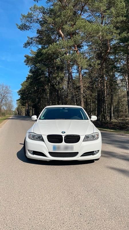 Gebraucht BMW 318 170 PS (125 kW) 2008 Weiß Kombi