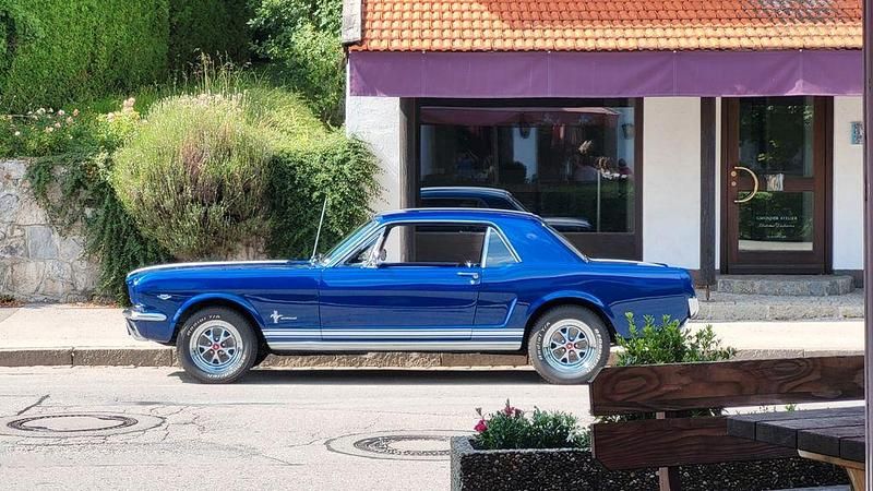 Blau Gebraucht 1965 Ford Mustang Coupé | 44.900 € - Bild 1/4