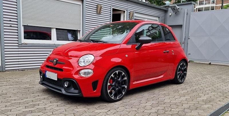 Rosso maranello Gebraucht 2016 Abarth 595 Competizione Kleinwagen | 13.999 € (Teuer) - Bild 1/4