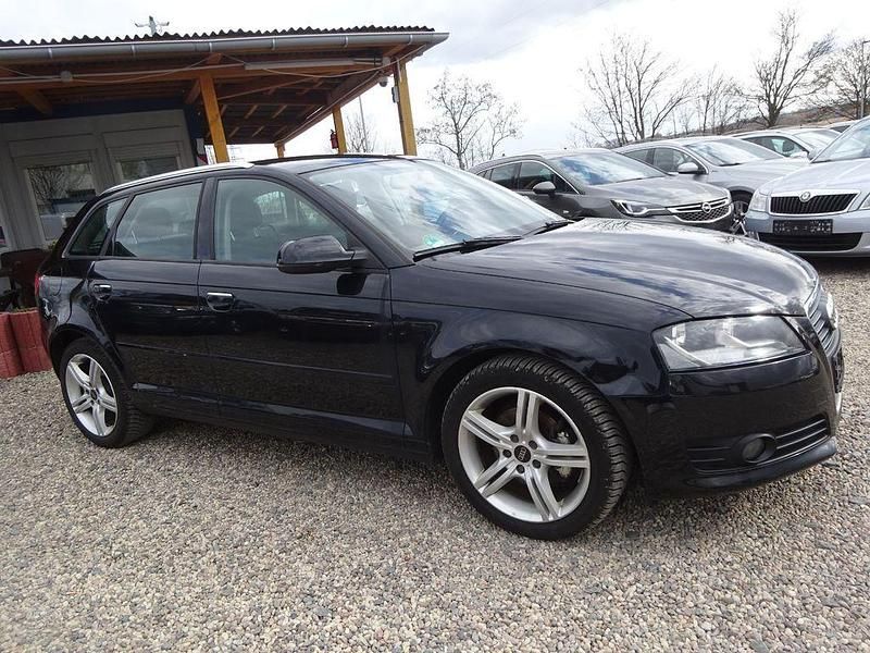 Gebraucht Audi A3 Attraction 140 PS (102 kW) 2010 Schwarz Kleinwagen