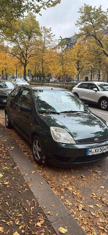 Gebraucht Ford Fiesta 69 PS (50 kW) 2005 Grün Kleinwagen