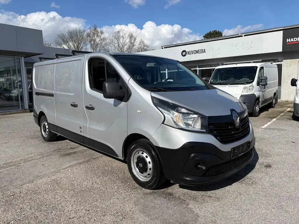 Brugt Renault Trafic 2015 Sølv MPV