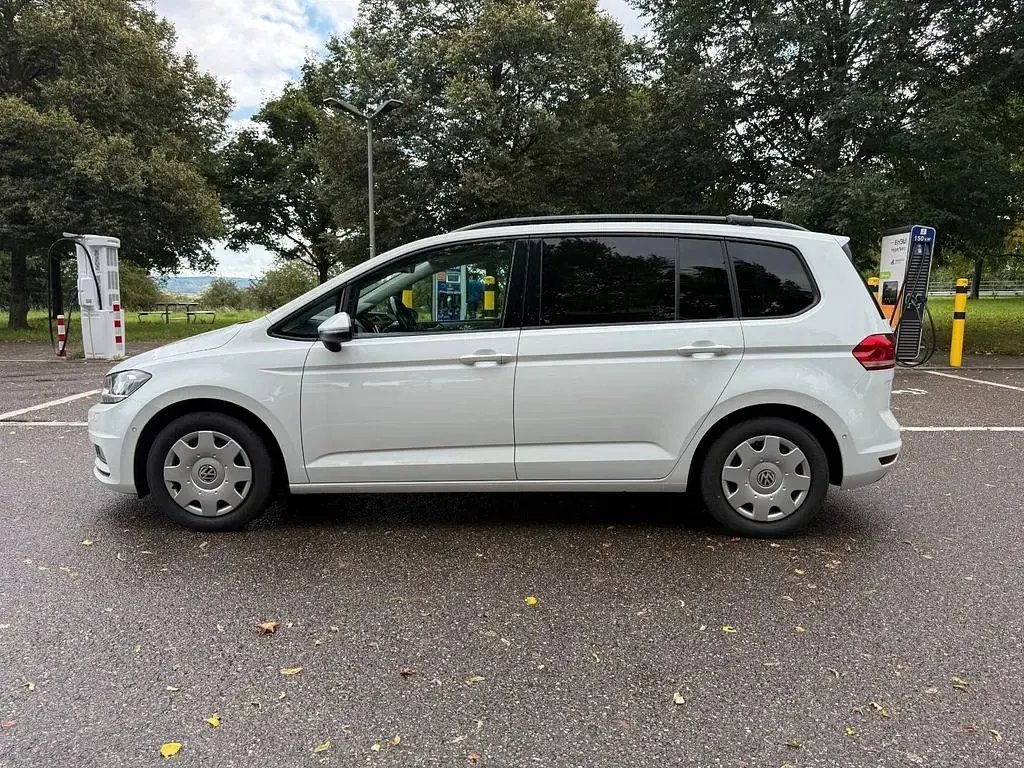 Używany VW Touran 116 KM (85 kW) 2019 Biały Minivan
