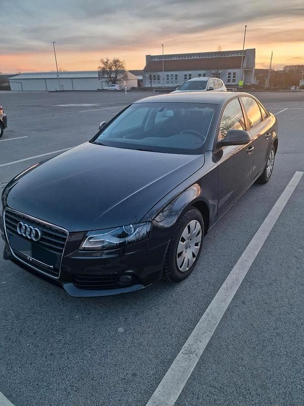 Gebraucht Audi A4 125 PS (91 kW) 2008 Limousine