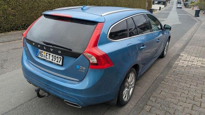Gebraucht Volvo V60 Summum 280 PS (205 kW) 2013 Blau Kombi