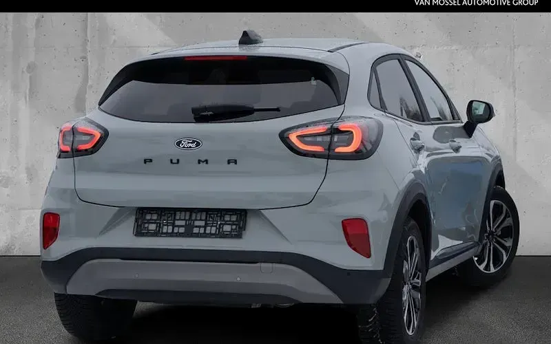 Używany Ford Puma Titanium 125 KM (91 kW) 2025 Szary SUV