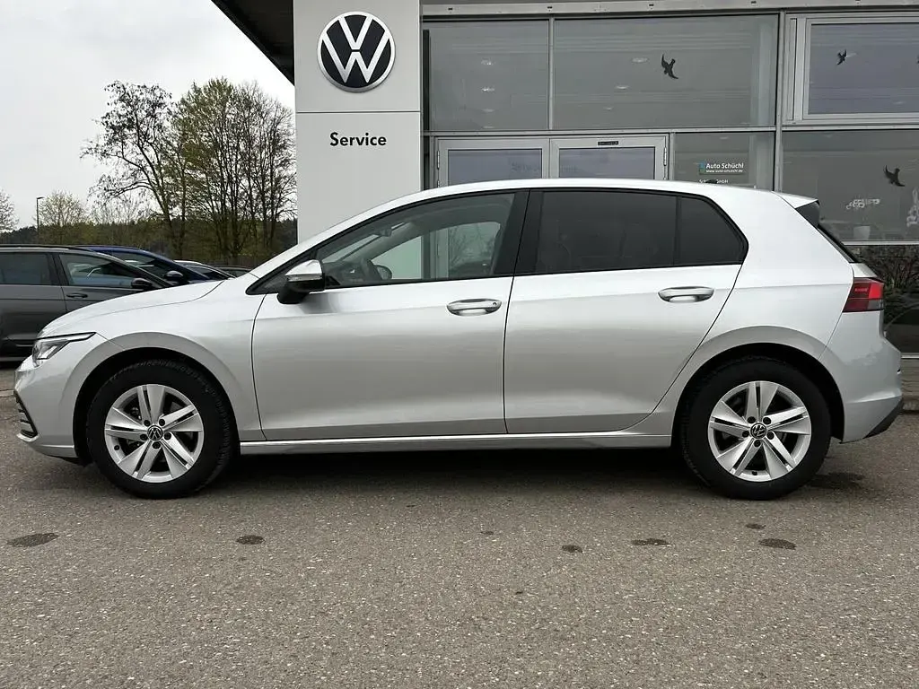 Gebraucht VW Golf VIII Active 116 PS (85 kW) 2023 Silber Limousine