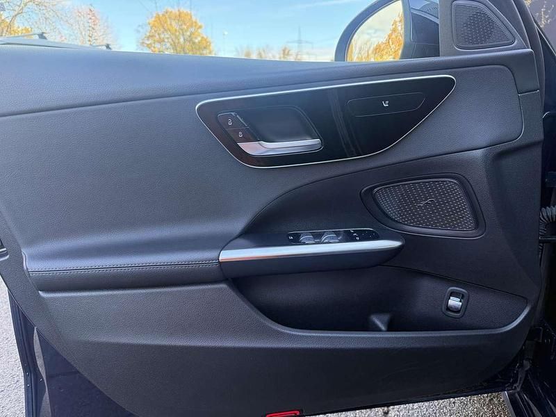 Cavansitblau Gebraucht 2022 Mercedes C220 Avantgarde Kombi | 31.900 € (Fairer Preis) - Bild 1/4