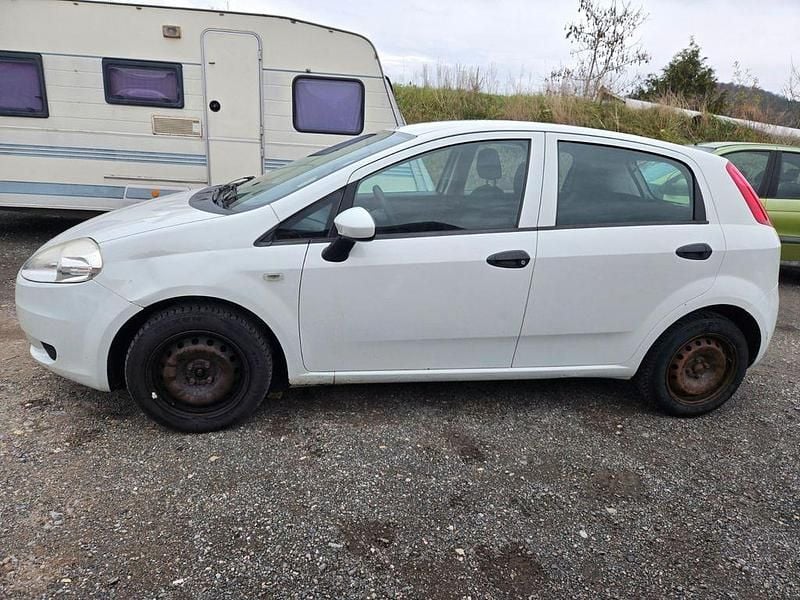 Gebraucht Fiat Punto Evo Active 65 PS (47 kW) 2009 Weiß Kleinwagen