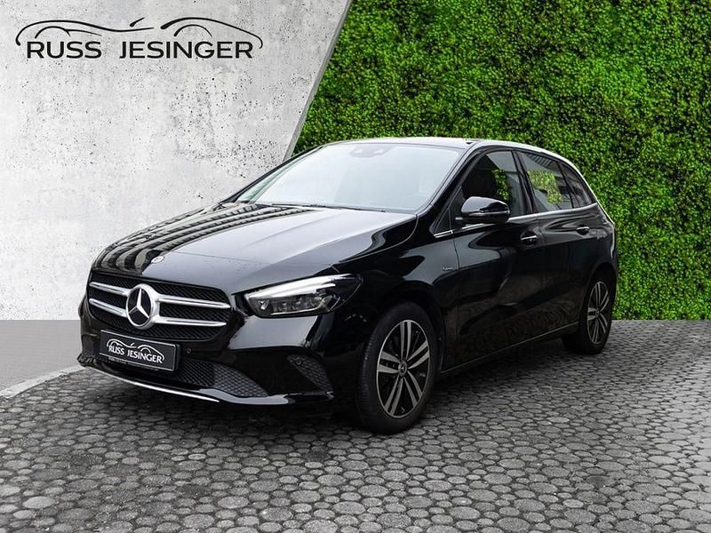 Gebraucht Mercedes E250 Style 160 PS (117 kW) 2020 Schwarz Limousine