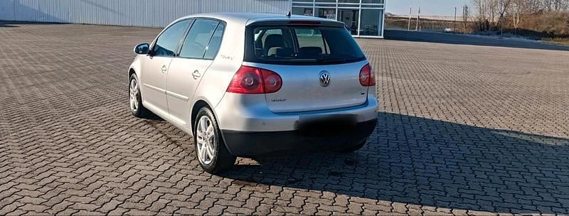 Gebraucht VW Golf V Trendline 102 PS (75 kW) 2007 Silber Kleinwagen