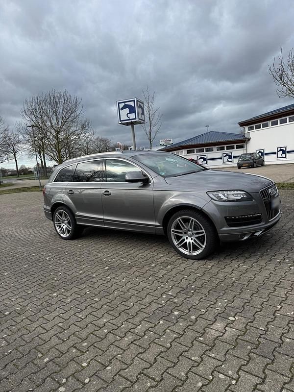 Gebraucht Audi Q7 Exclusive 245 PS (180 kW) 2014 Grau SUV