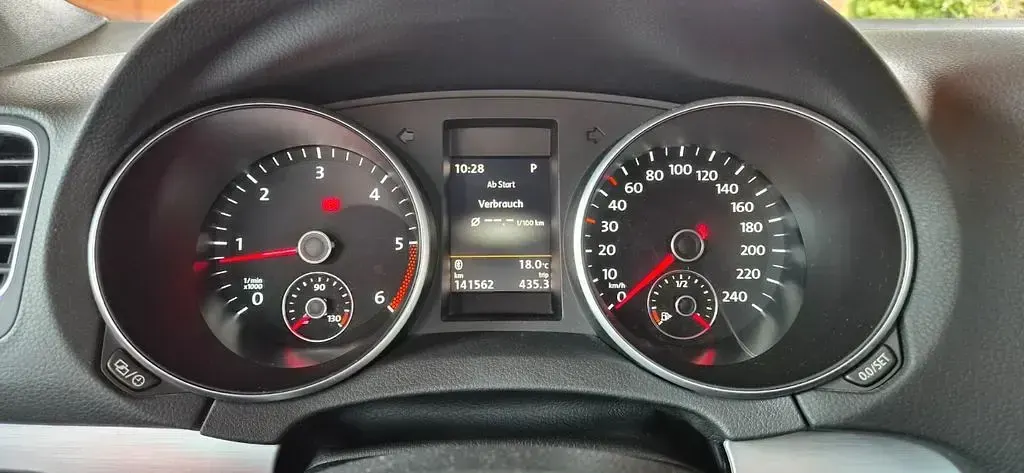 Gebraucht VW Golf Cabriolet 140 PS (102 kW) 2014 Weiß Cabrio