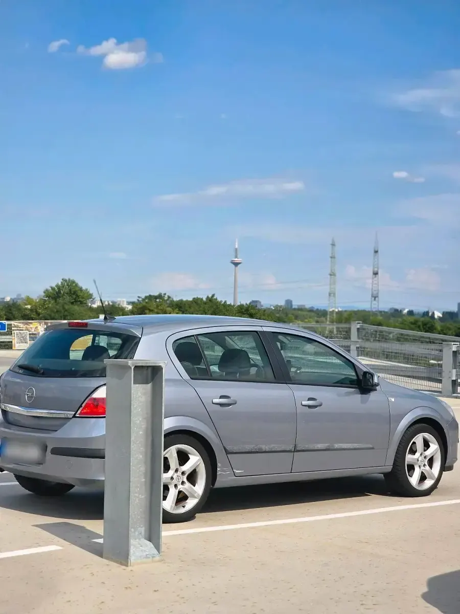 Gebraucht Opel Astra 125 PS (91 kW) 2004 Grau Kleinwagen