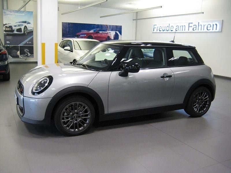 Gebraucht Mini Cooper S Classic 204 PS (150 kW) 2024 Silber Kleinwagen