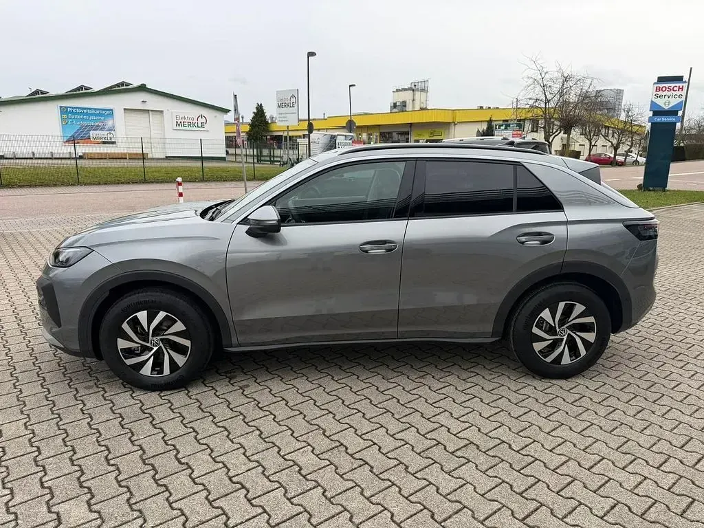 Neu VW T-Roc Life 116 PS (85 kW) 2026 Grau SUV
